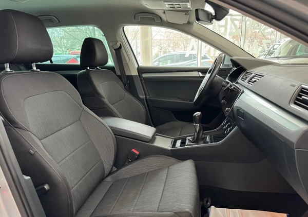 Skoda Superb cena 89900 przebieg: 112896, rok produkcji 2019 z Tykocin małe 667